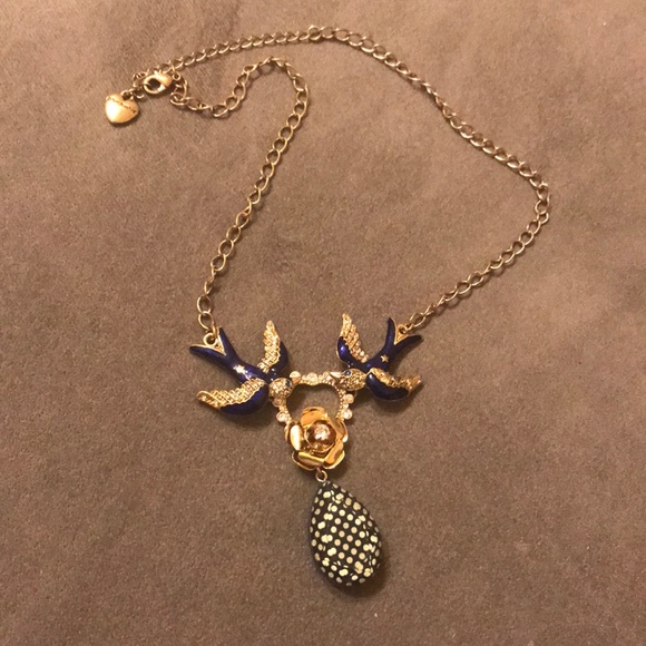 Betsey Johnson Jewelry - Betsy Johnson Blue Stone Pendant Necklace